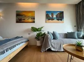 Stylish Seaview Studio Apartment
