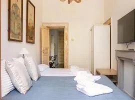 Bari LandLord
