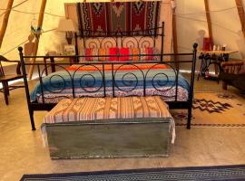 Cute Pet-Friendly Tipi Rental for Four, Perfect for Exploring Idaho, luxusní stan v destinaci Naples