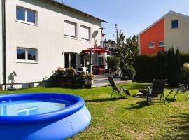 Haus nähe See für 12 Personen, hotel in Eriskirch