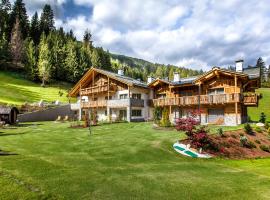 Alpine Mountain Chalet, aparthotel v San Vigilio Di Marebbe