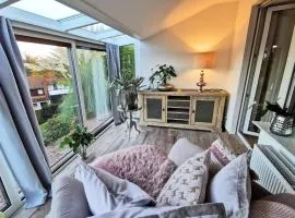 Ferienhaus Waldblick Heimbuchenthal - mit Kamin, Wintergarten und Terrasse