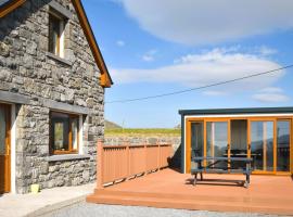 Doolin Heights Apartment, golf hotel in Doolin