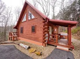 Rustic Log Cabin Escape in Logan, Ohio, with Hot Tub and Infrared Sauna