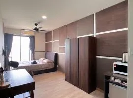 Studio 2PX Emporis KD Near Segi, EMHub &Thomson Hospital