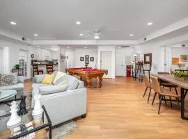 The Clubhouse Hideaway - The Greenview Den