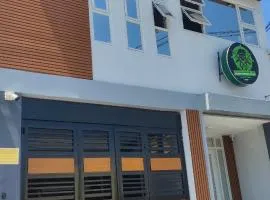 Eddie's Value Room for Practical Group Stay in downtown San Fernando