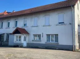1er etage entier, 2 Appartements, 10 Pers