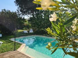 Casa Ghjadda - gite ombragé avec accès piscine -, Hotel in Appietto