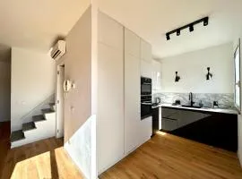 Casa Sarina Modern apartment with city and sea view up to 6 ppl garage on request