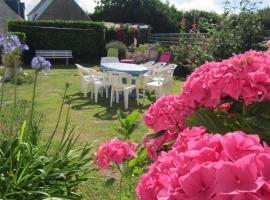 Maison de vacances avec jardin clos à 300m de la mer, hotel di Pouldreuzic