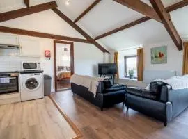 Complex of 3 Coastal Cottages nr Bude - Sleeps 14