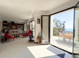 MAISON 3 CHAMBRES MONT SAINT CLAIR, hotel v Sète