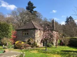 Historic Pike House with Beautiful Garden