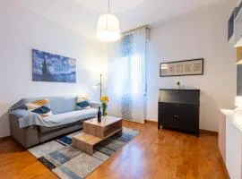 Blu&Yellow Apartment in Parma Station