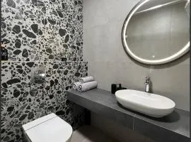 Свіжі апартаменти в центрі міста новобудові на Проскурівське підпілля 110а