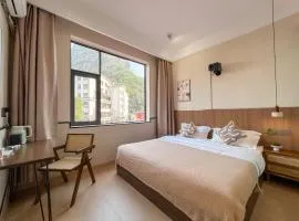 Taoshe Mountain Guesthouse