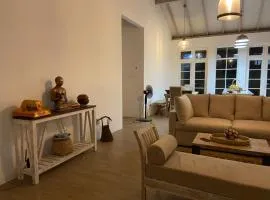 Casita Blanca