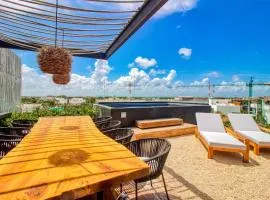 Main Street to the beach at Coba Av