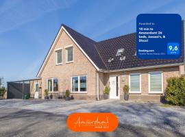 Amsterdam Group Stay - 26 Beds - Jacuzzi & Sauna, property with onsen in Zwanenburg