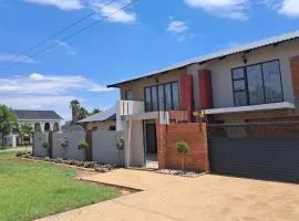 JUSTSAND Guesthouse