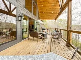 Lake Views and Golf Access at Secluded Drasco Lodge
