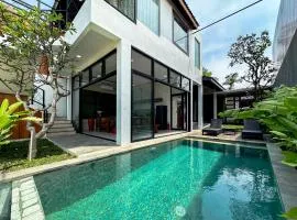 Kawul Harvest Palace Tanah Lot