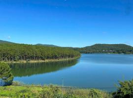 Villa Nghỉ Dưỡng Thông, ξενοδοχείο σε Xuan An