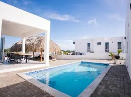 'Casa 30' Villa nearby Mambo-Beach