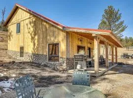 4 Mi to Wind Cave Natl Park Creekside Cabin!