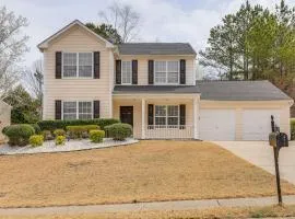 14 Mi to Lake Lanier Family Home with Yard