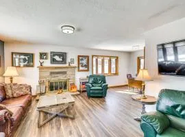 half Mi to Dtwn Pierre Family Home with Patio