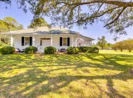 Tranquil Abode Near Thomasville with Screened Porch!