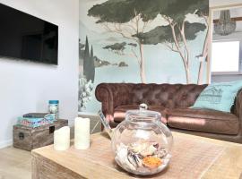 Appartement cosy 65 m2 - PORT ES LEU - Saint Quay Portrieux, hotel in Binic-Etables-sur-Mer