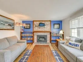 Home 6 Mi to Wellfleet Village! Bike Trail Access