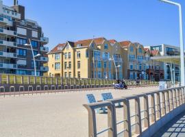 Beach House Rodine - free parking & bikes, отель в Схевенингене