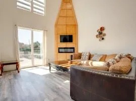Spacious Lake Highland Townhome W/ Pool!