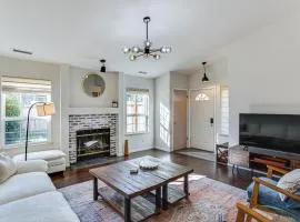 3 Mi to Lake Wilderness Charming Family Home!