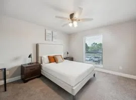 The Mirage 275 I Comfy 2 Bed 15 Bath