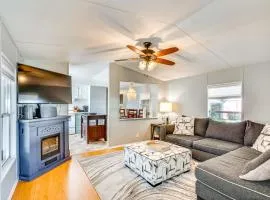 27 Mi to The Villages Lush Home with Outdoor Space!