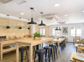 Hostal Jume - Urban Rooms