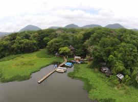 Reserva Ecologica Nanciyaga, kemping Catemacóban