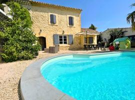 Mas Bourbon - piscine privée, hotel di Cavaillon