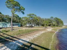 Relax and Refresh Waterfront Cottage in Panacea
