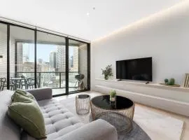 Luxury 2BR 2BA & Free Parking - 5 Min Walk to Town Hall & Darling Harbour