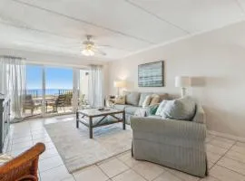 Short Walk to the Beach Condo