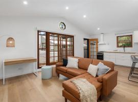 Jony's Cottage - Private, peaceful, close to town!, place to stay in Bowral