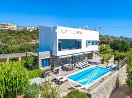 Villa in Crete with Private Pool & BBQ