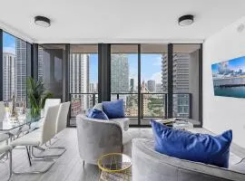 X- Lounge V with Vacaywood - High-Rise with Rooftop Pool in Downtown Miami