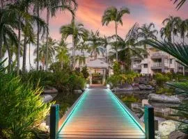 Coral Sands Beachfront Resort